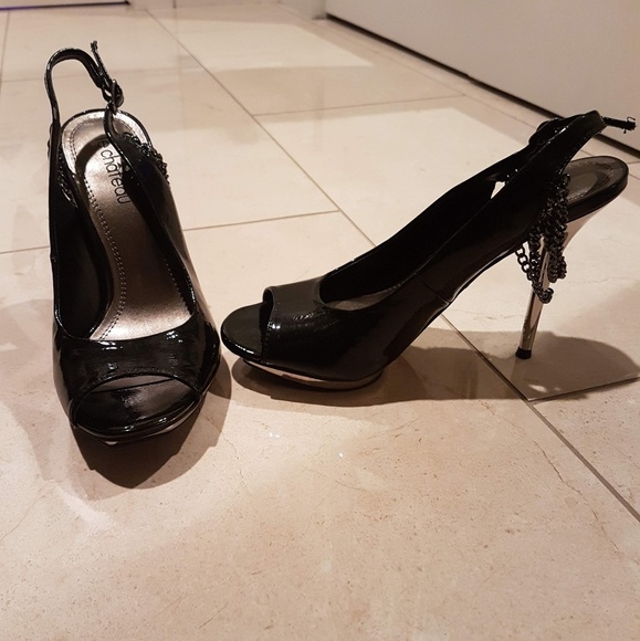 Le Chateau heels with chains size 7.5 - Picture 2 of 5